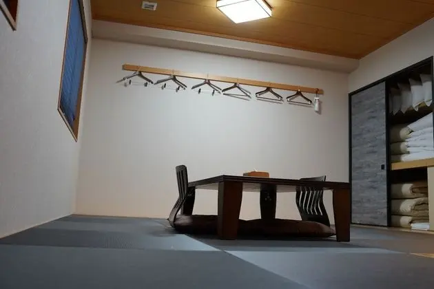 Traditional Oda, Sigara İçilmez (Japanese Style, No Housekeeping)
