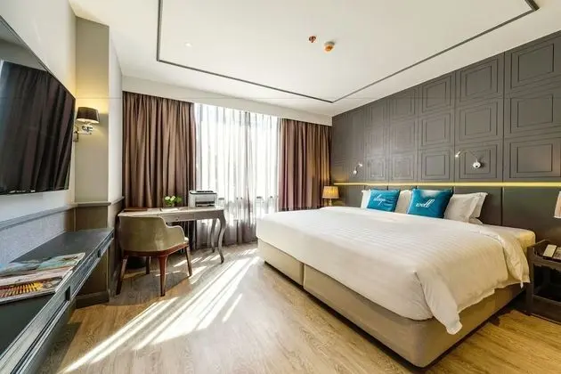 Deluxe Family Room