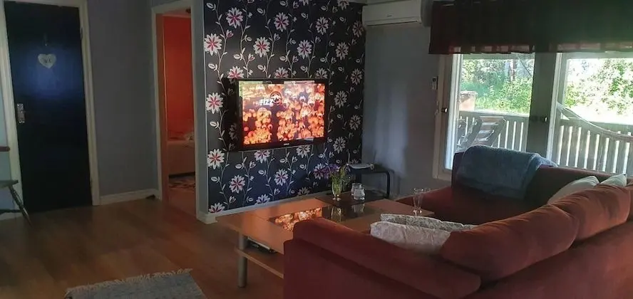Kulübe, 2 Yatak Odası, Şömine