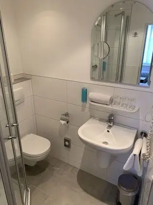 Basic Üç Kişilik Oda