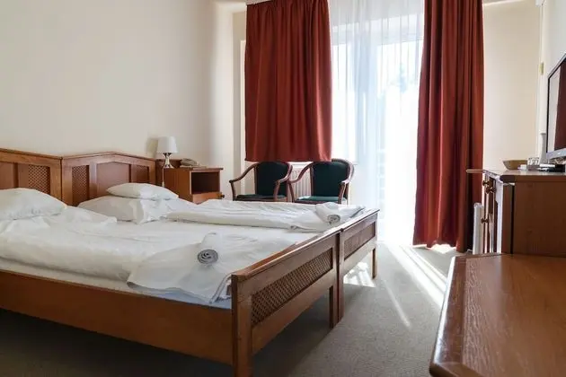 Tek Büyük Yataklı Oda, Balkon