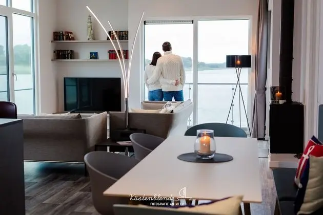 Floating-Bungalow #5