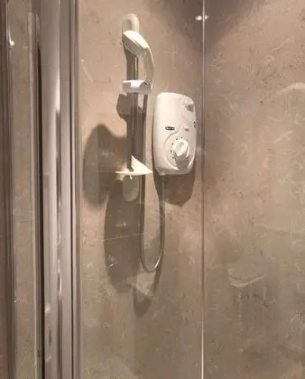 İki Ayrı Yataklı Oda, Banyolu/Duşlu