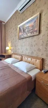 Superior Tek Büyük veya İki Ayrı Yataklı Oda