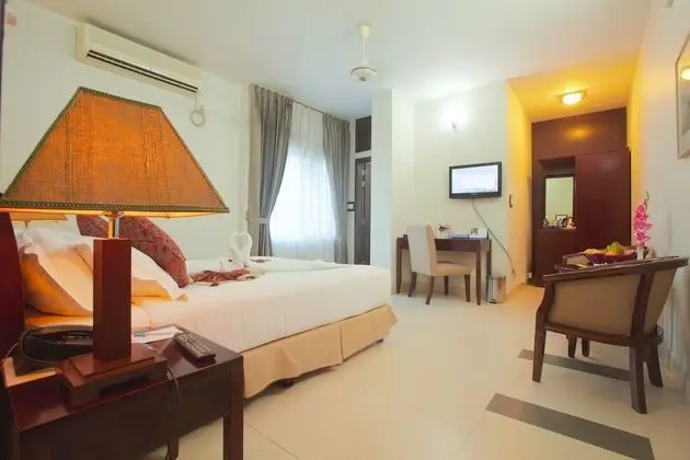 Deluxe Tek Büyük Yataklı Oda