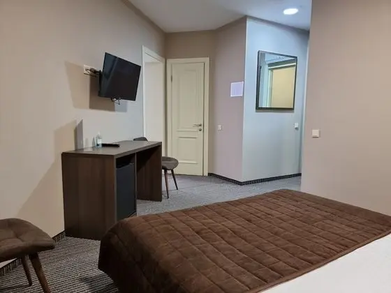 Family Tek Büyük Yataklı Oda