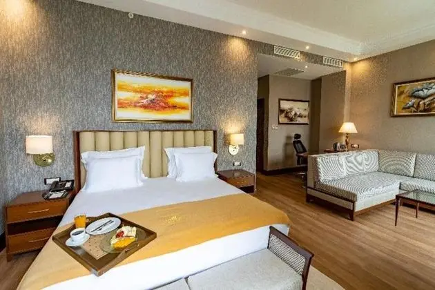 Wellborn Junior Suite Custom Oda