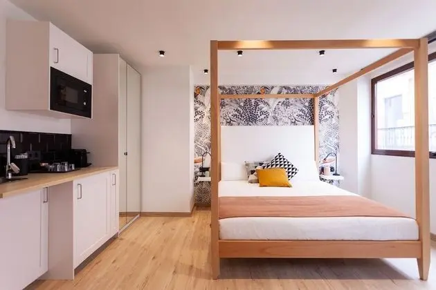Deluxe Tek Büyük Yataklı Oda