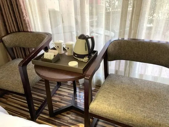 Çift ​​kişilik Business