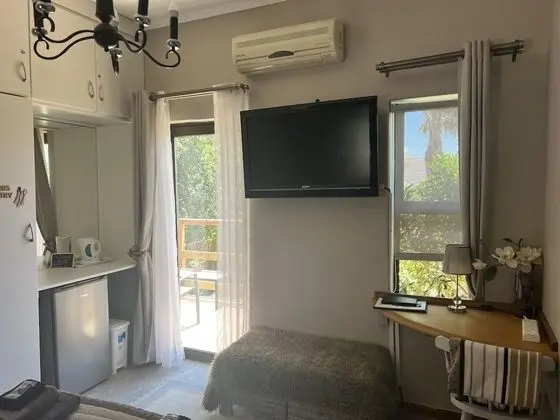 Basic Tek Büyük Yataklı Oda