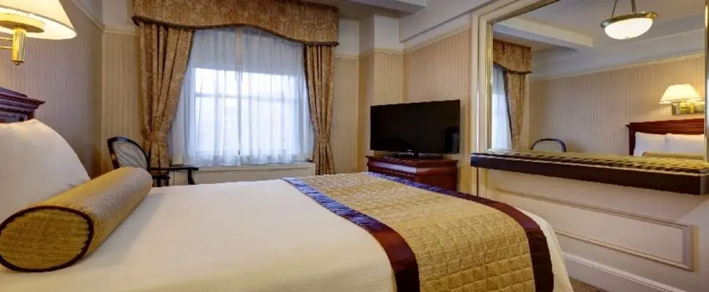 1 Çift ​​kişilik Yatak Queen Size Bed