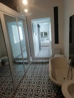 Executive Süit, Banyolu/Duşlu, Avlu Manzaralı