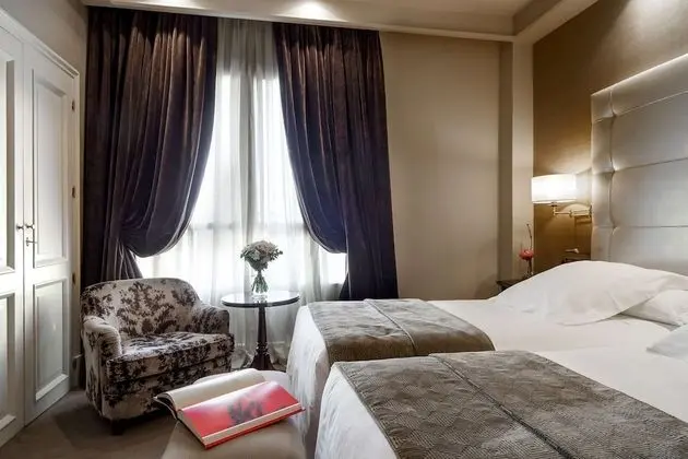 Executive Double Bed