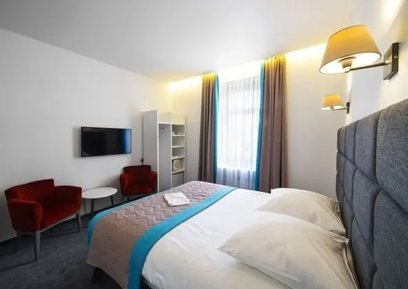 Deluxe Tek Büyük Yataklı Oda