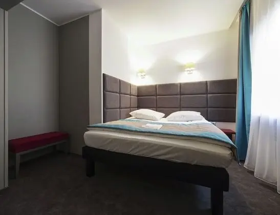 Standard Tek Büyük Yataklı Oda
