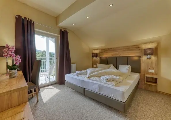 Comfort Tek Büyük Yataklı Oda