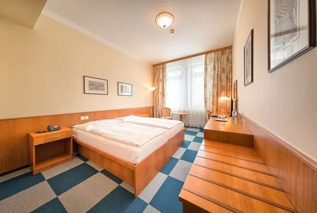 Standard Tek Büyük veya İki Ayrı Yataklı Oda