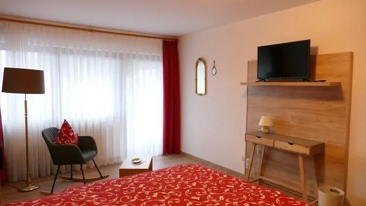 Standard Tek Büyük Yataklı Oda