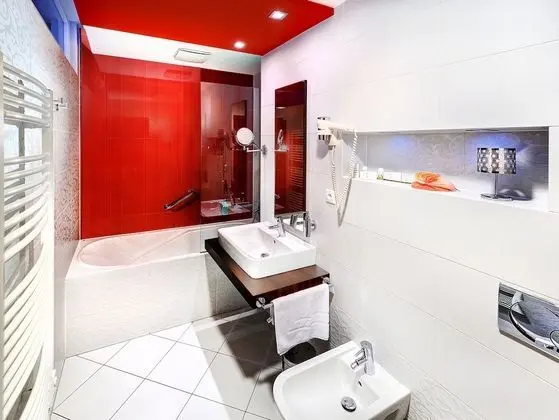 Standard Tek Büyük veya İki Ayrı Yataklı Oda, Balkon, Dağ Manzaralı