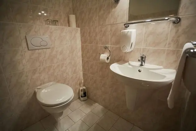 Comfort Tek Büyük Yataklı Oda