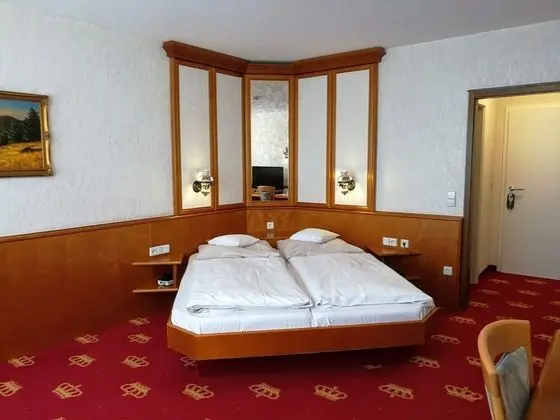 Comfort Tek Büyük Yataklı Oda