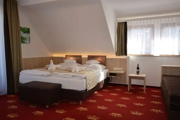 Standard Tek Büyük Yataklı Oda