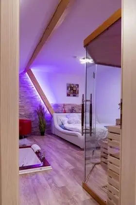 Honeymoon Tek Büyük Yataklı Oda, Sıcak Su Havuzu (sauna)