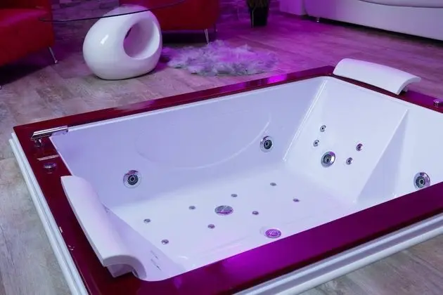 Honeymoon Tek Büyük Yataklı Oda, Sıcak Su Havuzu (sauna)