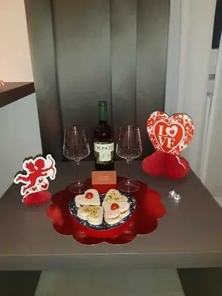 Tek Büyük veya İki Ayrı Yataklı Oda (3)