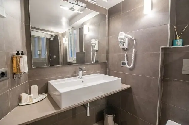 Tek Büyük Yataklı Oda (1)