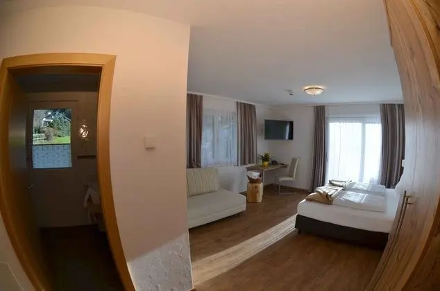 Tek Büyük Yataklı Oda, Sigara İçilmez