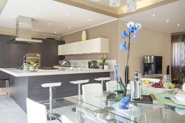 Exclusive Villa, Göl Manzaralı