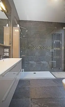 Exclusive Villa, Göl Manzaralı