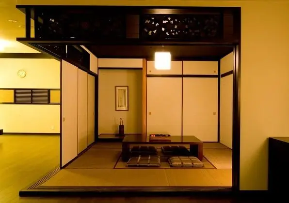 Süit (Asian)