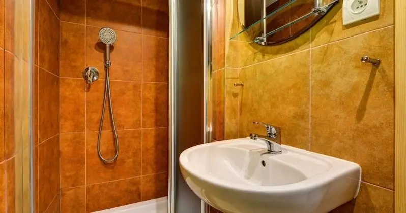 Standard Tek Büyük veya İki Ayrı Yataklı Oda