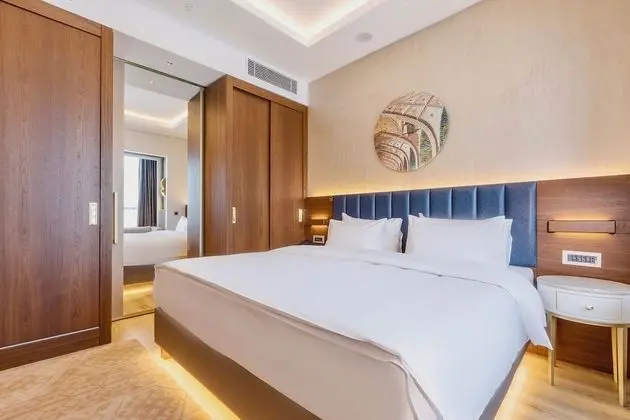 Luxury Tek Büyük Yataklı Oda