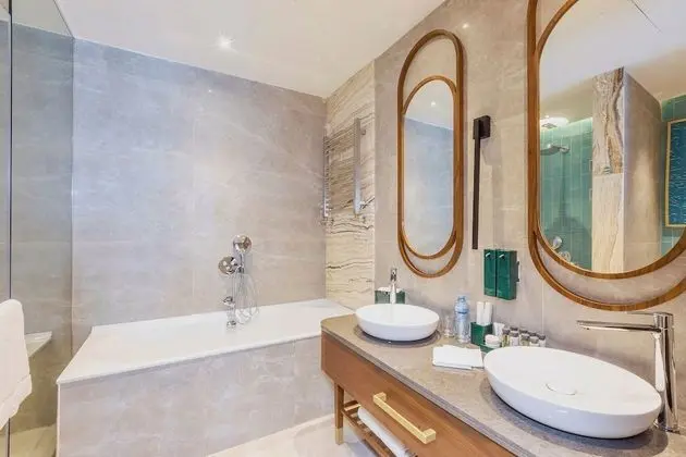 Luxury Tek Büyük Yataklı Oda