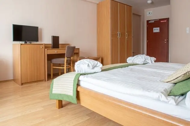 Tek Büyük veya İki Ayrı Yataklı Oda