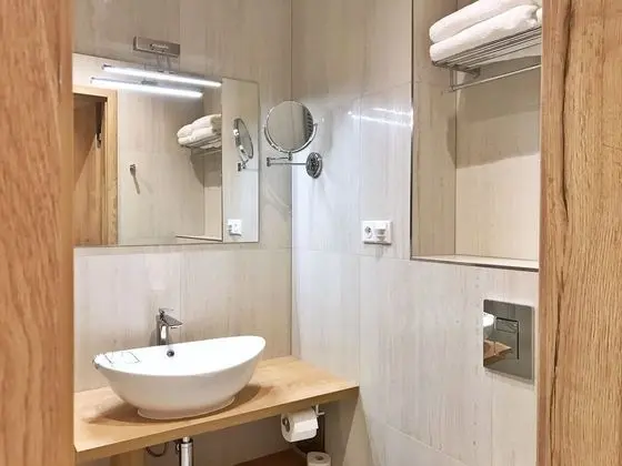 Standard Tek Büyük veya İki Ayrı Yataklı Oda, Balkon