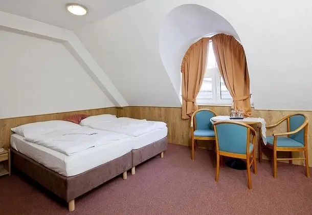 Comfort Tek Büyük veya İki Ayrı Yataklı Oda