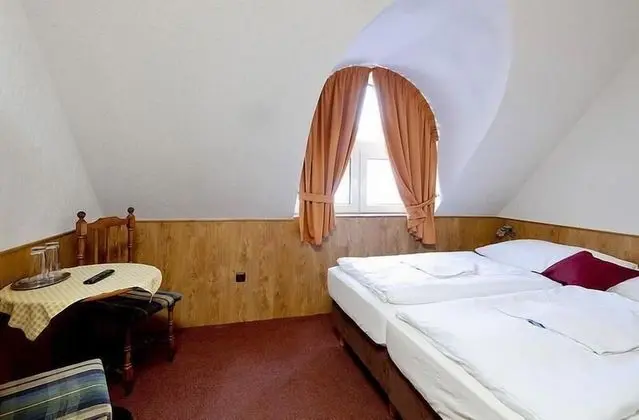 Comfort Tek Büyük veya İki Ayrı Yataklı Oda