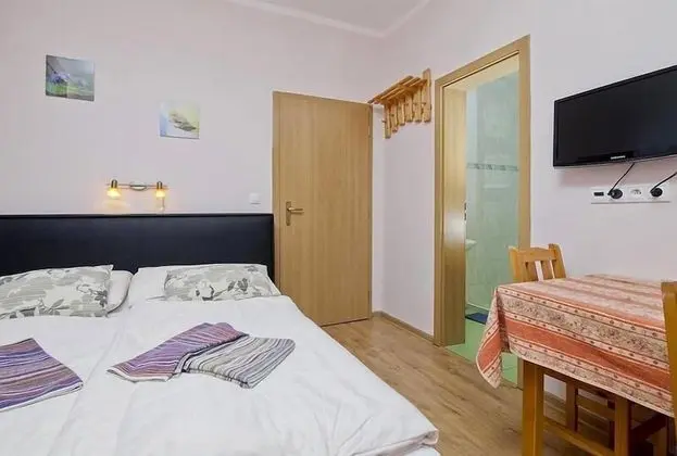 Comfort Tek Büyük veya İki Ayrı Yataklı Oda