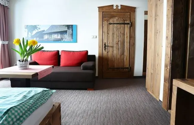 Family Oda, Bağlantılı Odalar