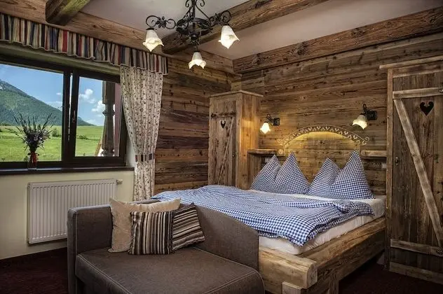 Standard Tek Büyük veya İki Ayrı Yataklı Oda