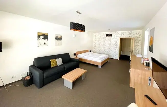 Double room with a terrace and an extra bed available