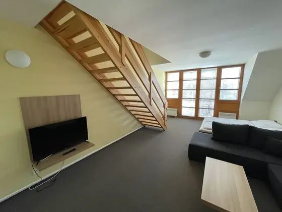 Maisonette apartment with a balcony and a kitchenette