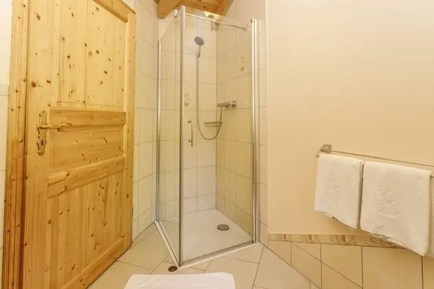 Classic Tek Büyük Yataklı Oda