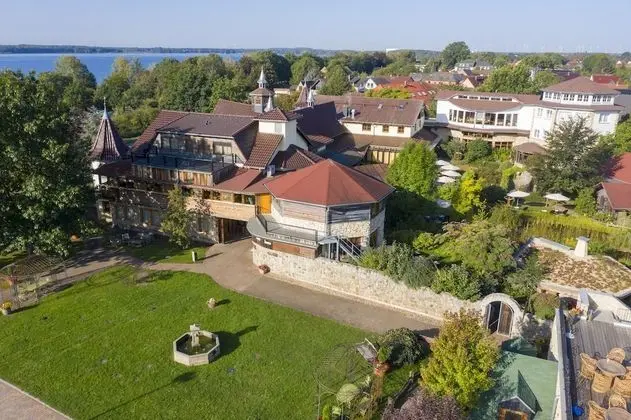 Superior Süit, 1 En Büyük (King) Boy Yatak, Sıcak Su Küveti, Göl Manzaralı