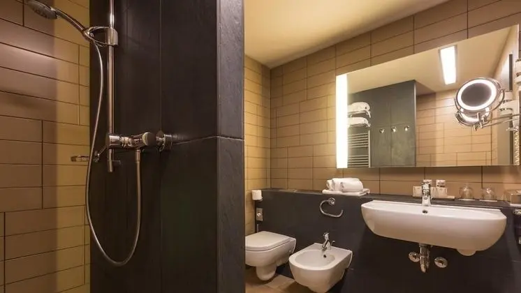 Standard Double or Twin Room ( Forest View )