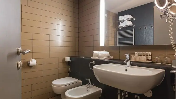 Standard Double or Twin Room ( Forest View )